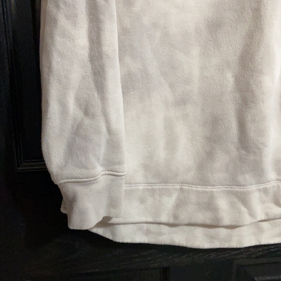 Tan sweatshirt - Picture 2 of 2